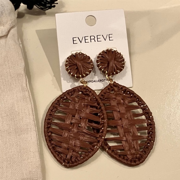 Evereve Stella Raffia Earrings NEW Sold out! - Picture 1 of 2
